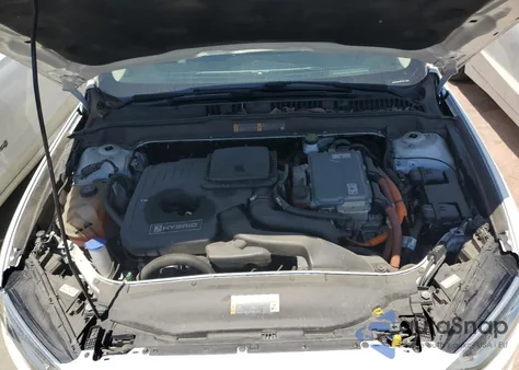 2018 Ford Fusion Se Hybrid z USA, uszkodzony, nr VIN 3FA6P0LU4JR172138